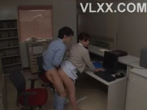 Cô giáo trẻ tốt bụng và mối tình với cậu học trò