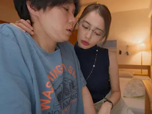 Nam sinh nhát chết để người yêu bị đại ca địt toác lồn