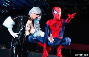 Ảnh sex riêng tư của "Nữ thần tiêu đề" lai đẹp nhất bị rò rỉ ~ Mông S nhìn từ phía sau, tỷ lệ hông-eo tuyệt vời và lỗ hồng tinh tế...